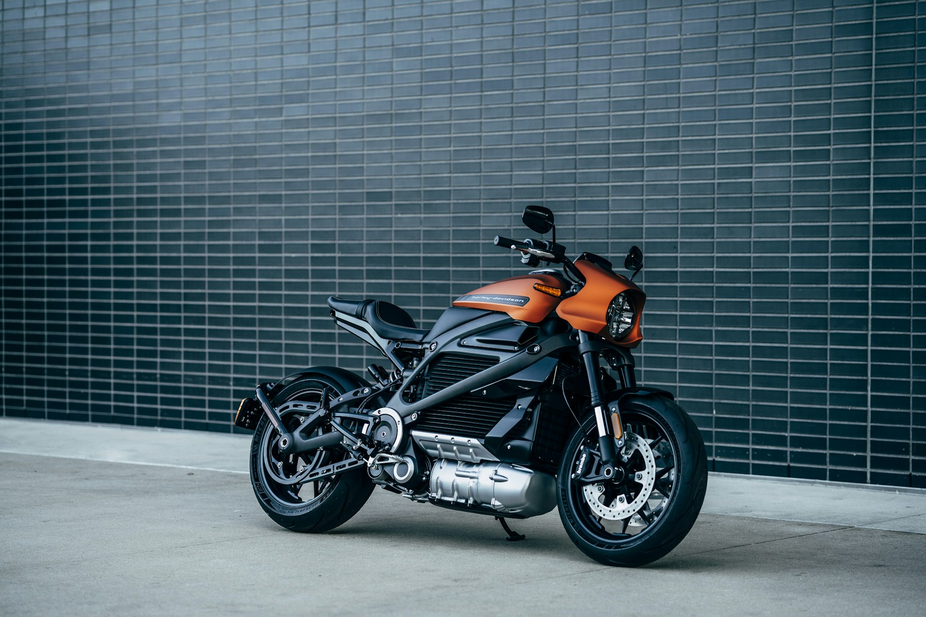 Moto Harley Davidson Livewire électrique — illustration de la mécanique et transmission 2 roues